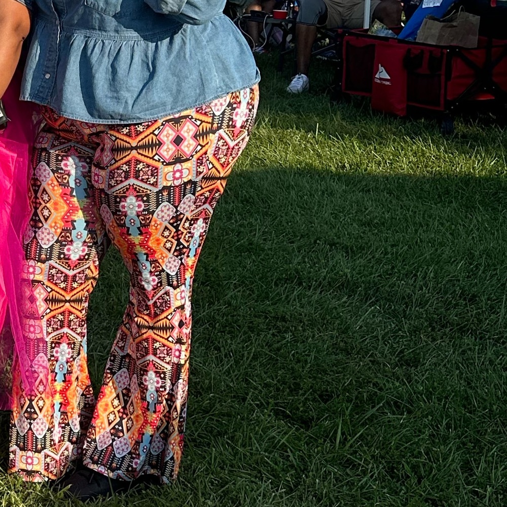 Colorful wide leg pants. Elastic Waist. Wore once. I'm size 18/20